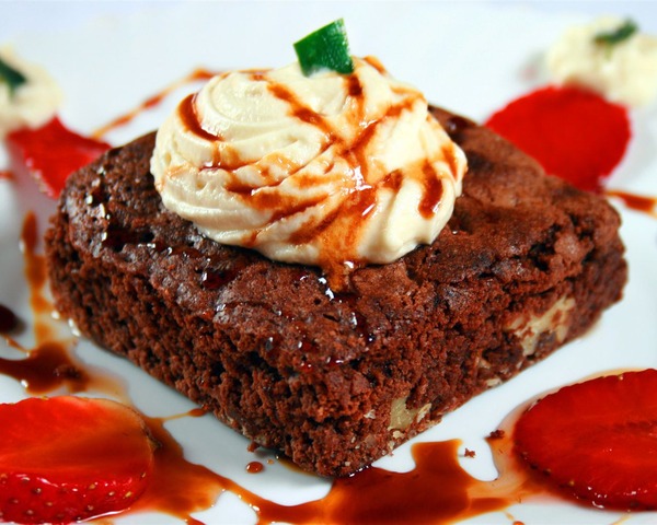 本当に美味しそうなチョコレートケーキの写真を見ていると食べたくなる！写真