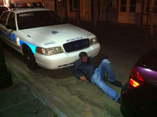 お酒を飲んで、逆にお酒に飲まれた人の無様な写真