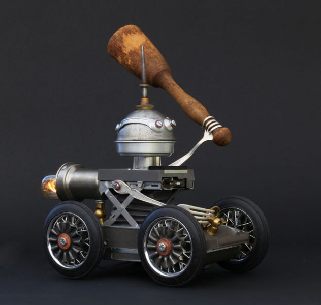 スクラップで作った人形が謎のクオリティ 