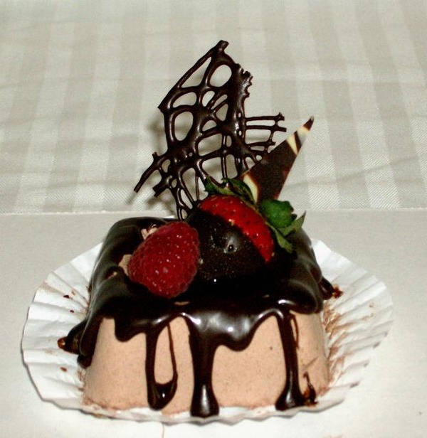 本当に美味しそうなチョコレートケーキの写真を見ていると食べたくなる！写真