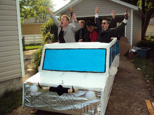 海外の遊びが凄い琴になっている写真