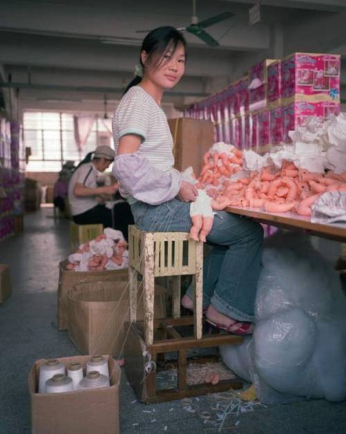 中国の「おもちゃ工場労働者」の過酷な現実33