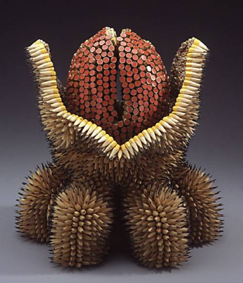 鉛筆を大量に利用した「鉛筆アート」写真