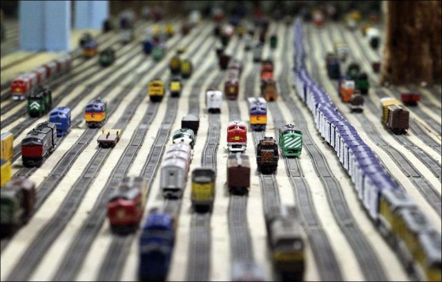 １６年の歳月を費やして作られた巨大鉄道模型の写真