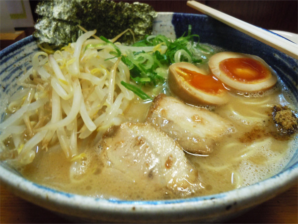 本当に美味しそうなラーメンの写真