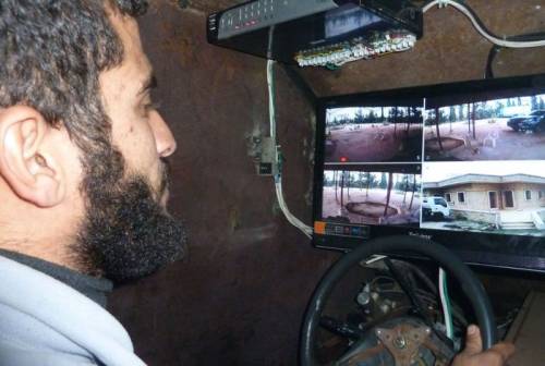 シリアの反政府勢力が80万円で戦車作った