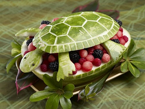 フルーツで作った動物たち