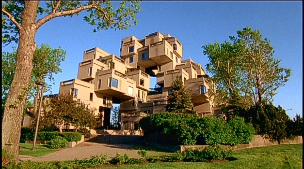  奇妙な建造物の画像